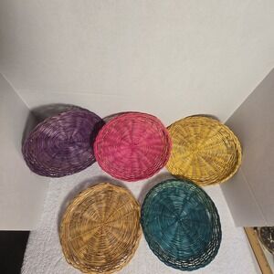 Vtg Set of 5 Wicker Rattan Paper Plate Holders 10" Round Picnic BBQ Wall Decor
